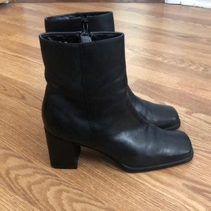 apostrophe Soft Leather Boots, Size 9 1/2